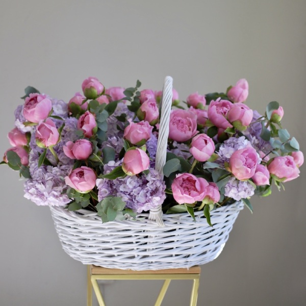 Peonies and Hydrangea in a basket - Размер 2XL