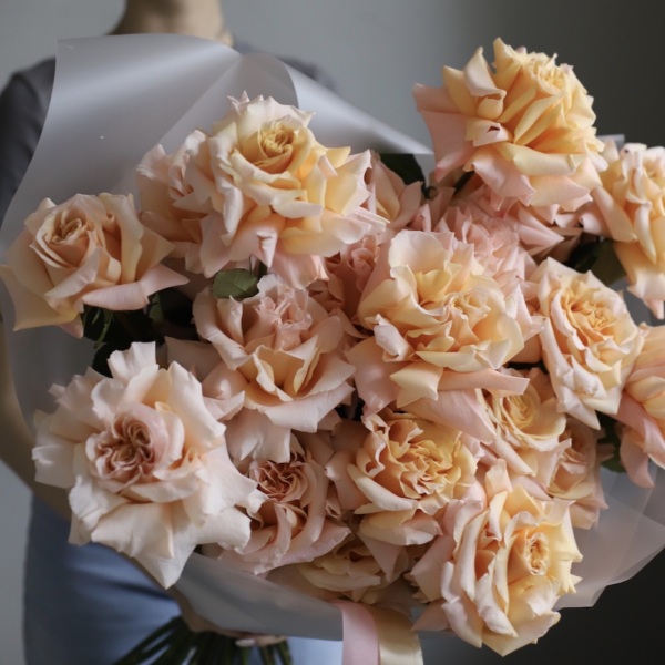 Bouquet of Roses "Peachy fresh" - 25 роз