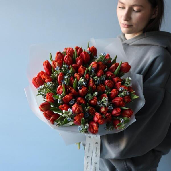 Tulips with Oxypetalum - Размер L