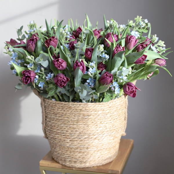 Basket with Tulips and Oxypetalum - Размер L