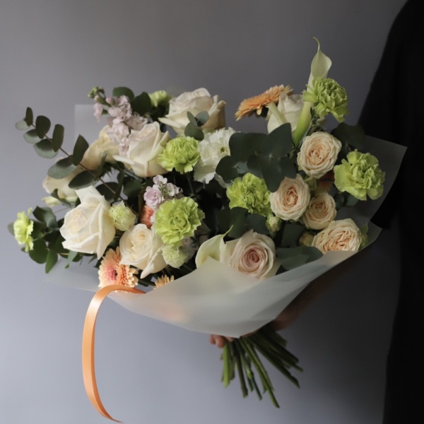Flower subscription "Bunch" (4 deliveries) - Размер M