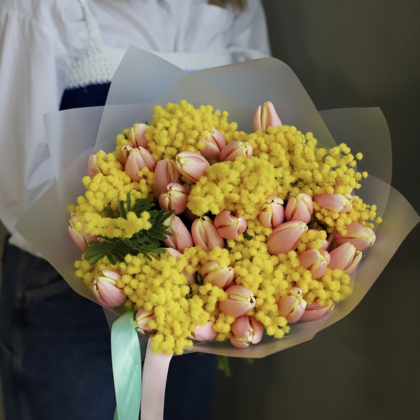 Mimosa with Tulips -  Размер M 