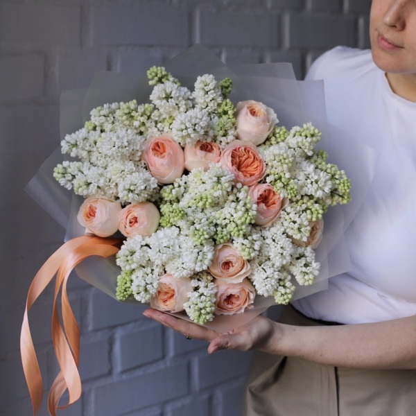 Garden Roses with white Lilac - Размер L 