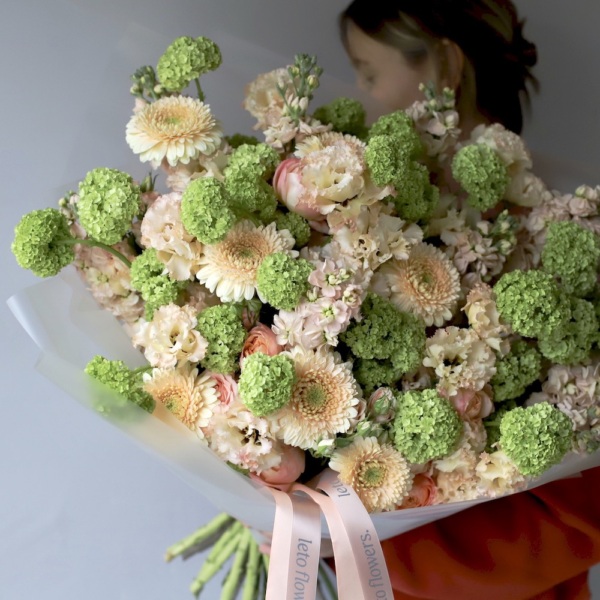 Signature bouquet Spring vacation Signature bouquet Spring vacation - Размер L