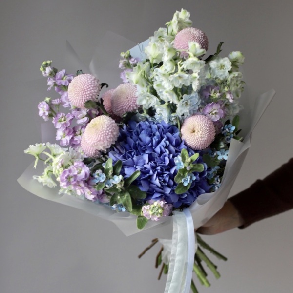 Signature bouquet "Libra" - Размер M