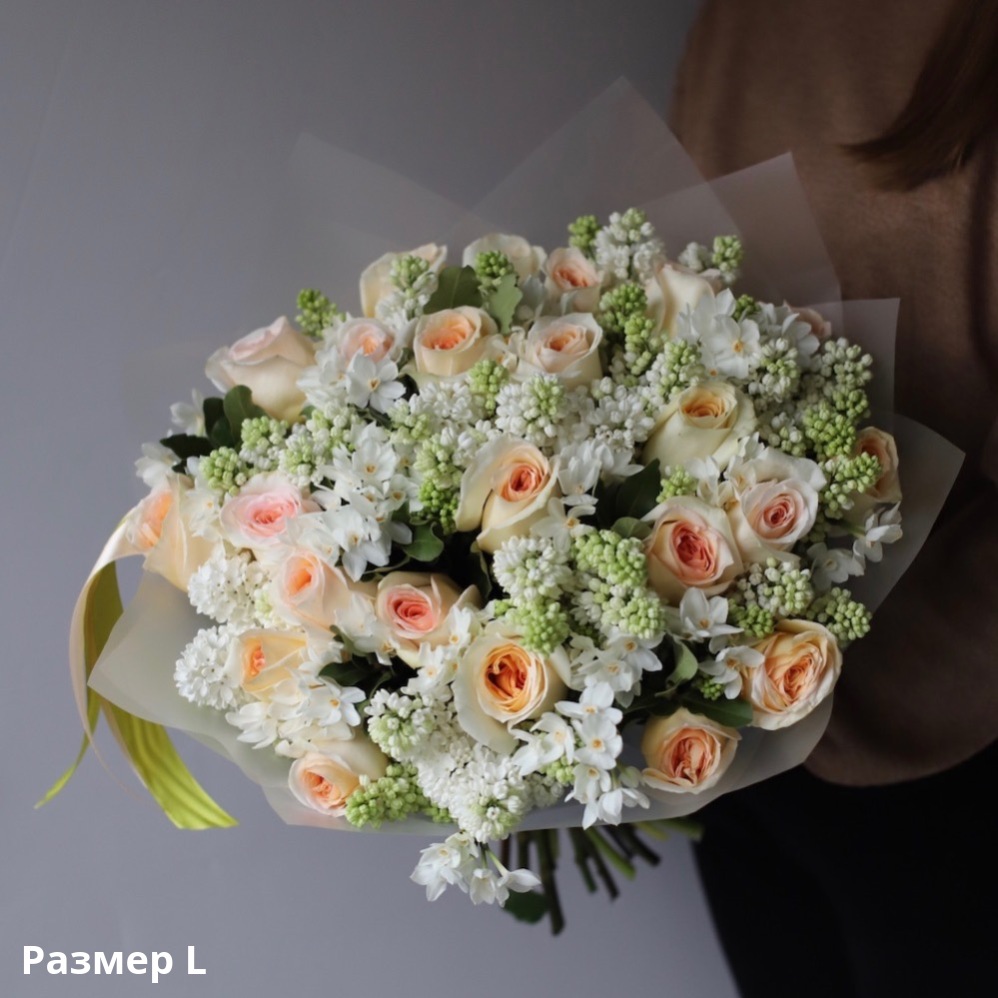 Lilac with Garden Roses and Daffodils Lilac with Garden Roses and Daffodils -  Размер L