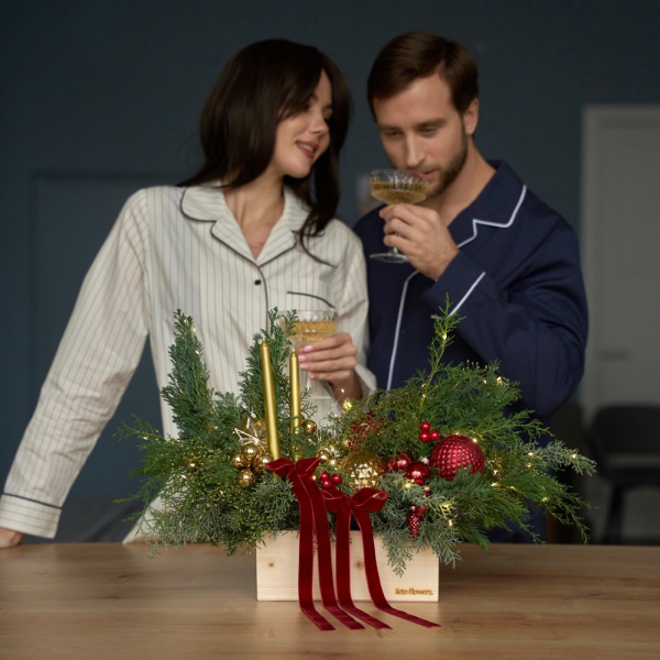 New Year wooden box 'Golden red' - Размер M