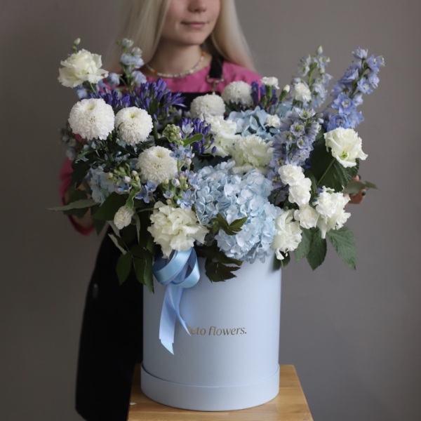 Sky-blue signature hat box - Размер L 