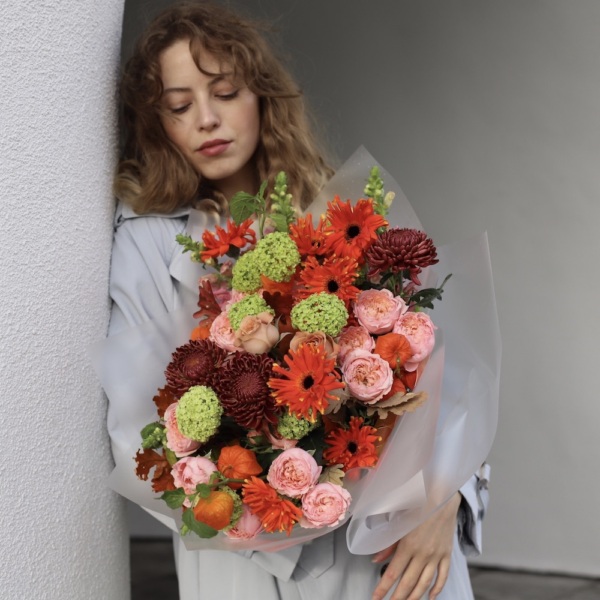 Signature bouquet October. So charming to the eye! Signature bouquet October. So charming to the eye! - Размер L