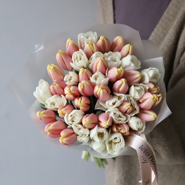 Mixed color Tulips - 49 тюльпанов 