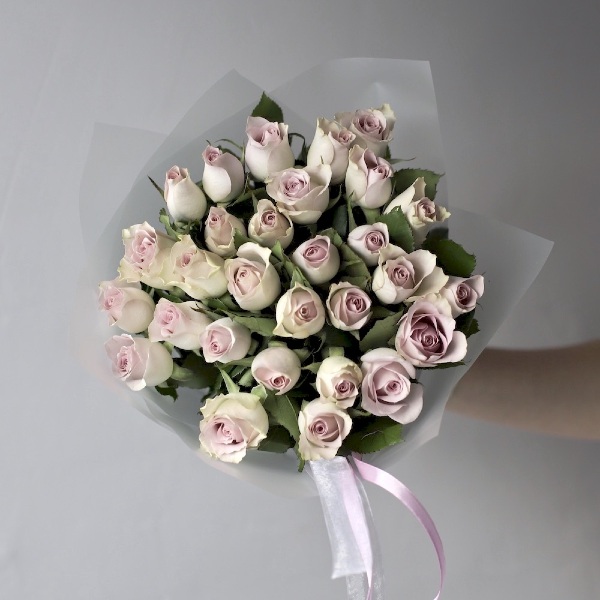 Lavender roses - 23 розы