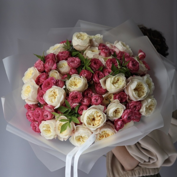 Garden roses with Spray garden roses - Размер L