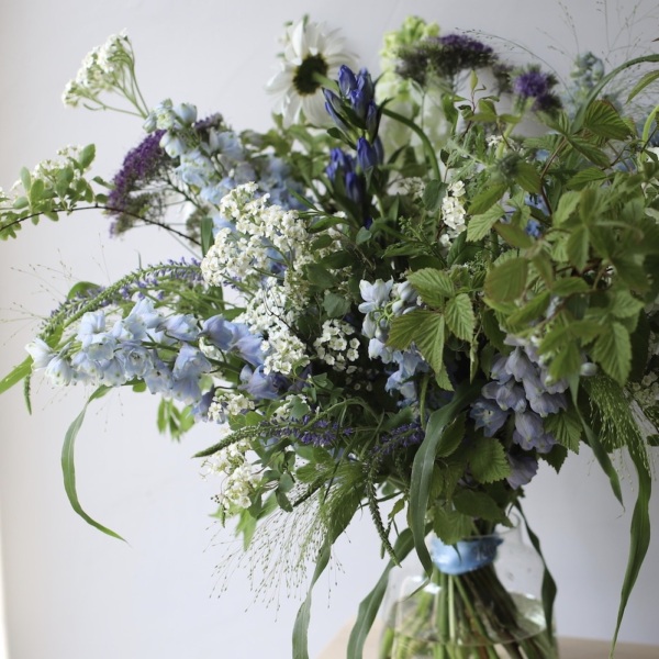 Field bouquet in a vase - Размер L