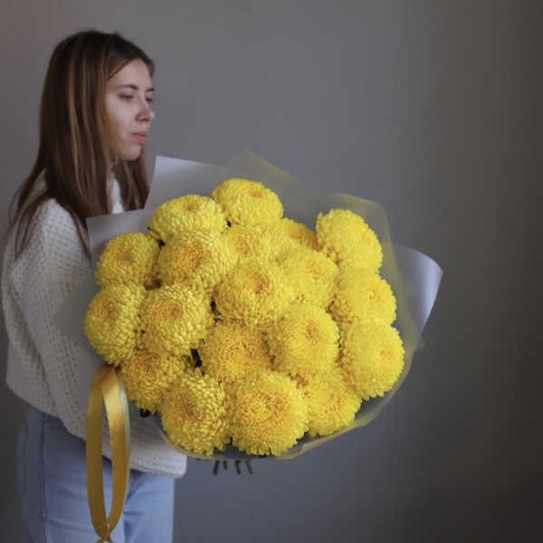 Large yellow Chrysanthemum - 19 хризантем