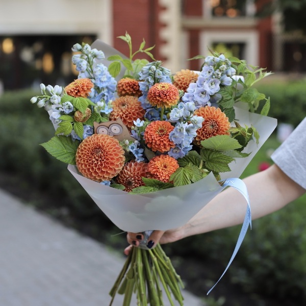 Bouquet for student "Kesha parrot" - Размер M