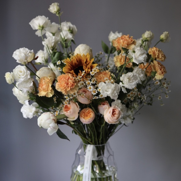 Peachy bouquet in a vase - Размер L