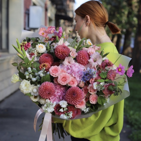 Berry signature bouquet - Размер L