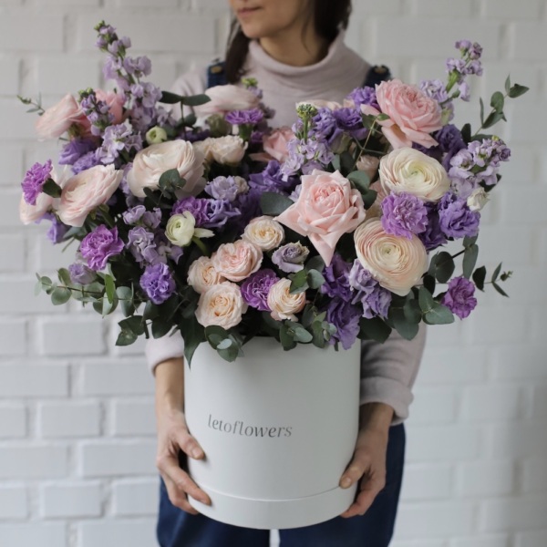 Lavender signature hat box - Размер XL