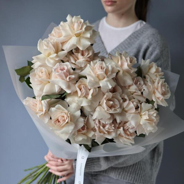 Bouquet of roses "First date" - 25 роз