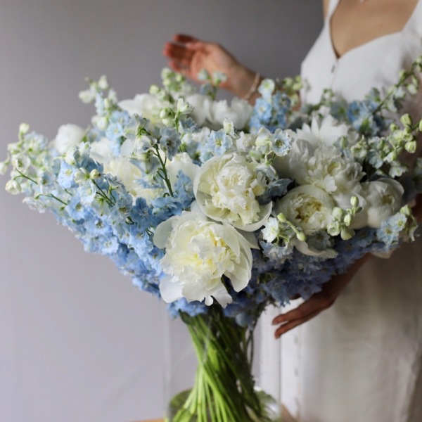 Peonies with Delphinium in a vase - Размер XL 