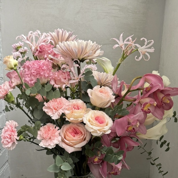 Signature bouquet 'Mom is the first word'  - Размер L