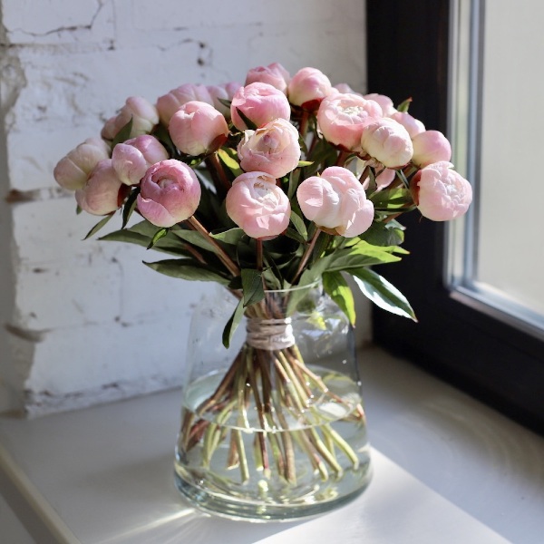 Gentle peonies in a vase - 29 пионов