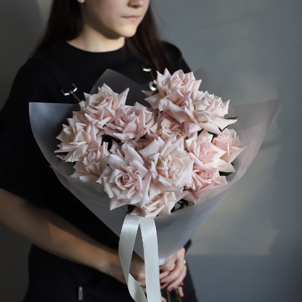 Bouquet of roses "First date" - 15 роз