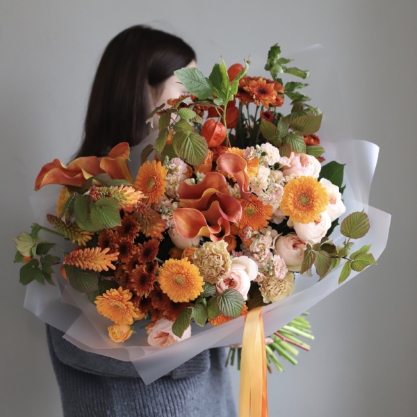Orange signature bouquet -  Размер M 