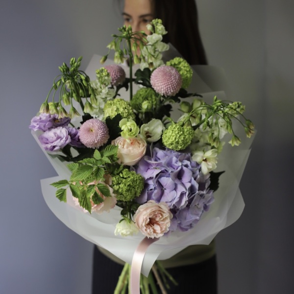 Surprise on a florist taste, light -  Размер M 