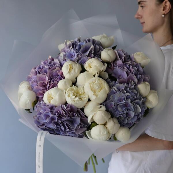 Peony with Hydrangea, light - Размер L