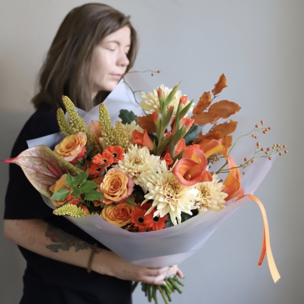 Orange signature bouquet - Размер M