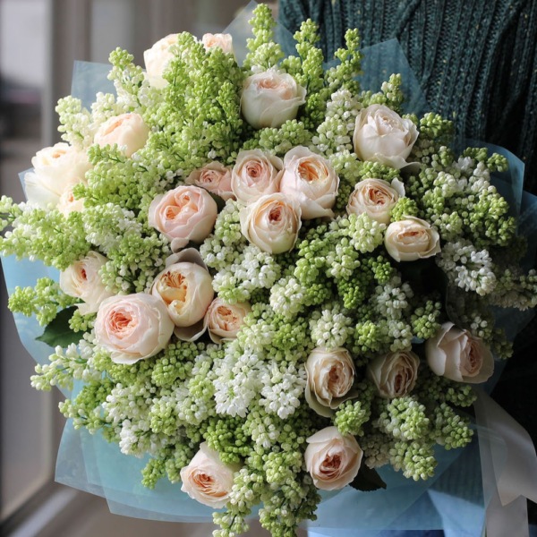 Garden Roses with white Lilac - Размер L