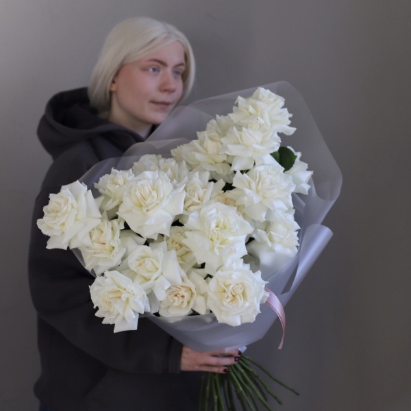 Bouquet of roses "Creamy Gelato" - 25 роз