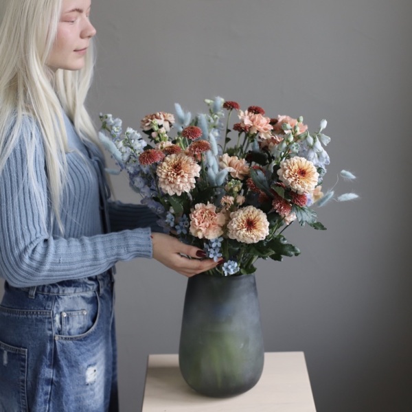 Flower subscription "In a vase" (4 deliveries) - Размер L