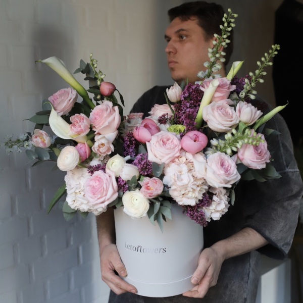 Pink signature hat box -  Размер XL 