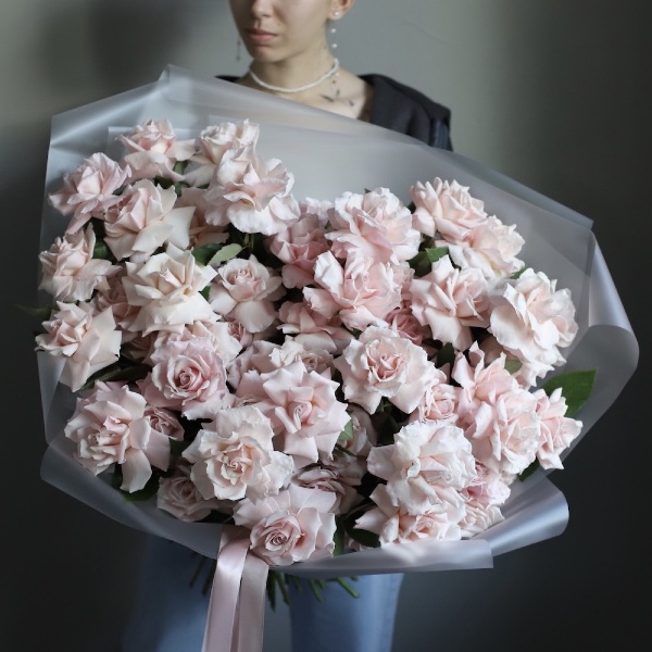 Bouquet of roses "First date" - 75 роз