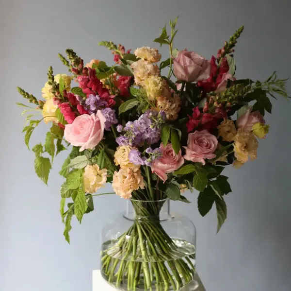 Flower subscription "In a vase" (4 deliveries) - Размер L