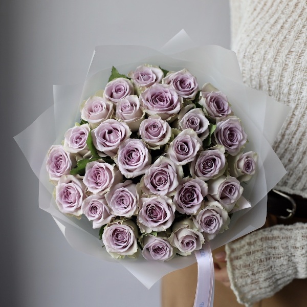 Lavender roses - 29 роз