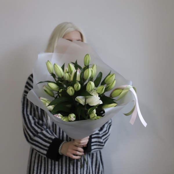 Lacy Lilies - 9 лилий