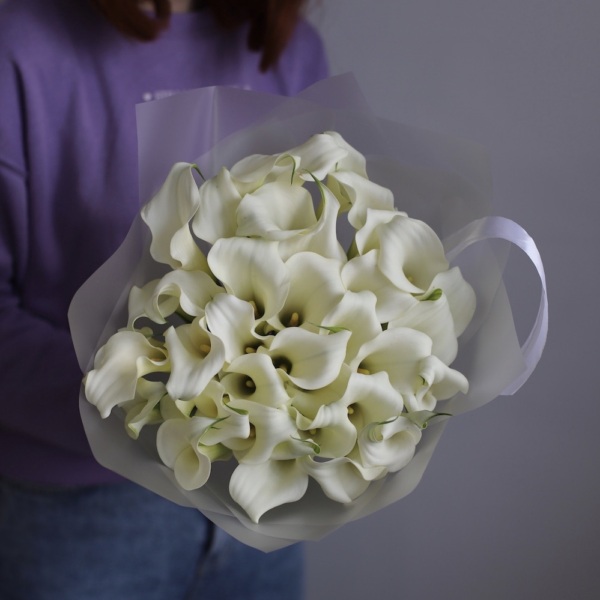 White Calla Lily - 39 калл