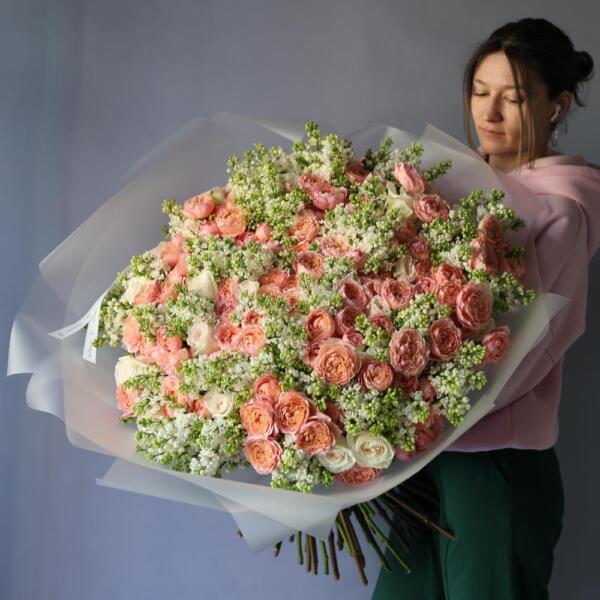 Lilac with Garden and Spray Roses - Размер 4XL