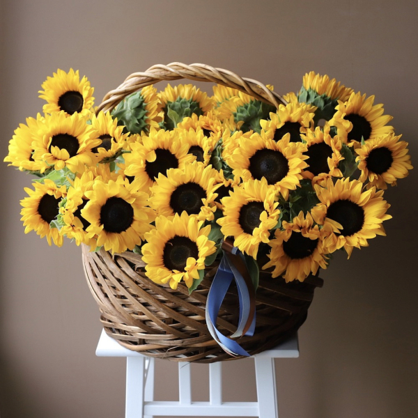 Sunflowers in a basket - Размер L