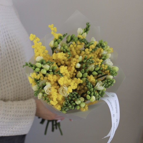 Mimosa with Freesia - Размер S