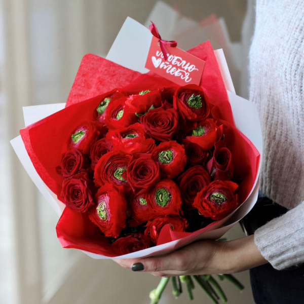 Ranunculus with Simple Roses - Размер S