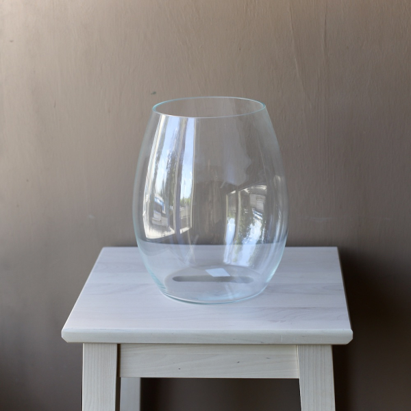 Elliptical glass vase