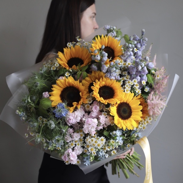 Signature bouquet Young June - Размер L