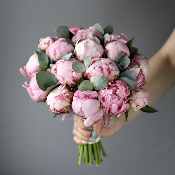 Bridal bouquet of light-pink peonies -  Размер M 