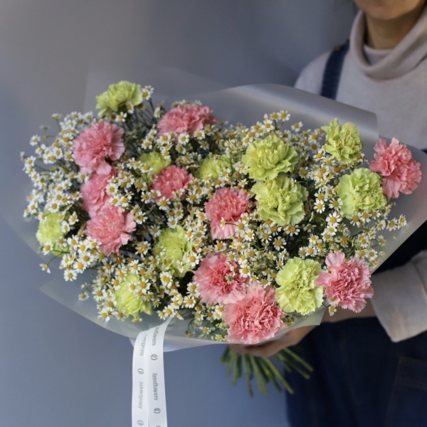 Carnations with Chamomile -  Размер S 