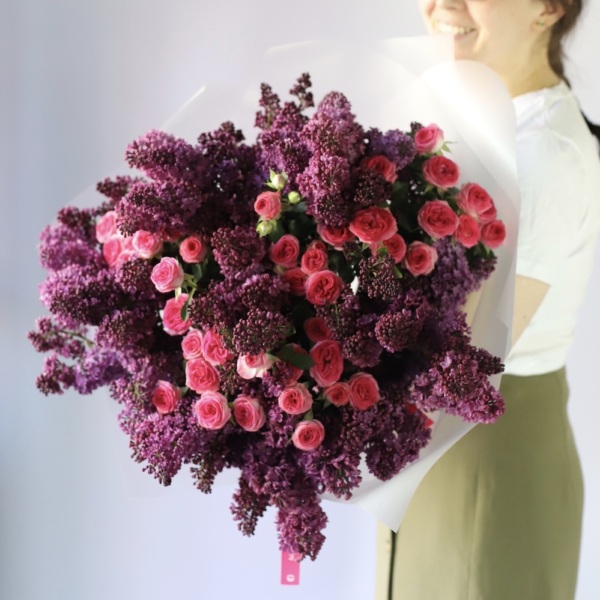 Spray Roses with Lilac, dark - Размер L 