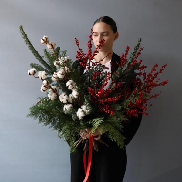 Interior composition 'Berries on the snow' - Размер M